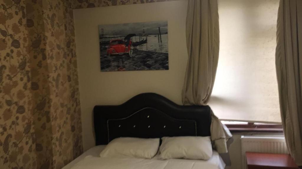 Divan Wooden Guesthouse Istanbul Exterior photo