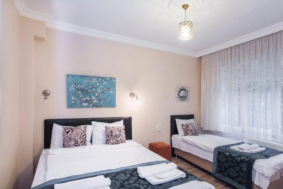 Divan Wooden Guesthouse Istanbul Exterior photo