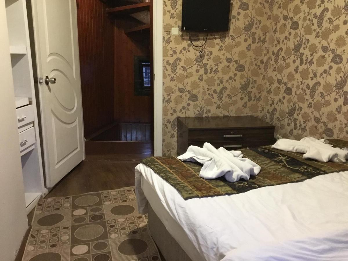 Divan Wooden Guesthouse Istanbul Exterior photo